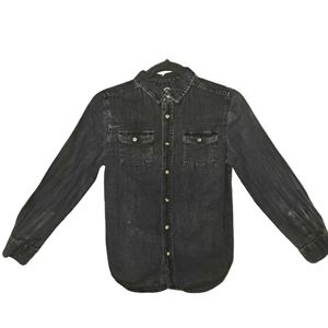 Like New W/O Tags long sleeve light-weight,very soft,button-up shirt blkish/gray